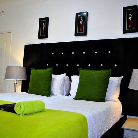 טזאנין Lapologa Bed & Breakfast מראה חיצוני תמונה