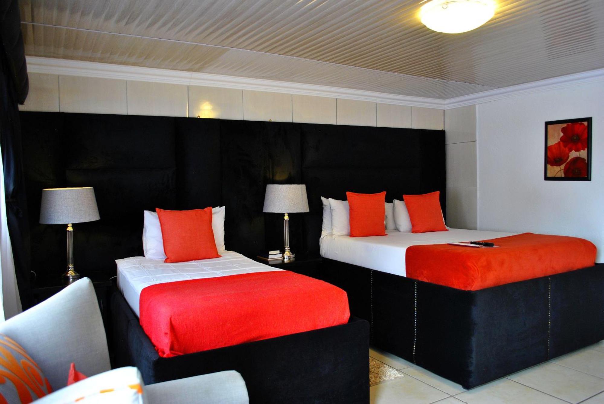 טזאנין Lapologa Bed & Breakfast מראה חיצוני תמונה