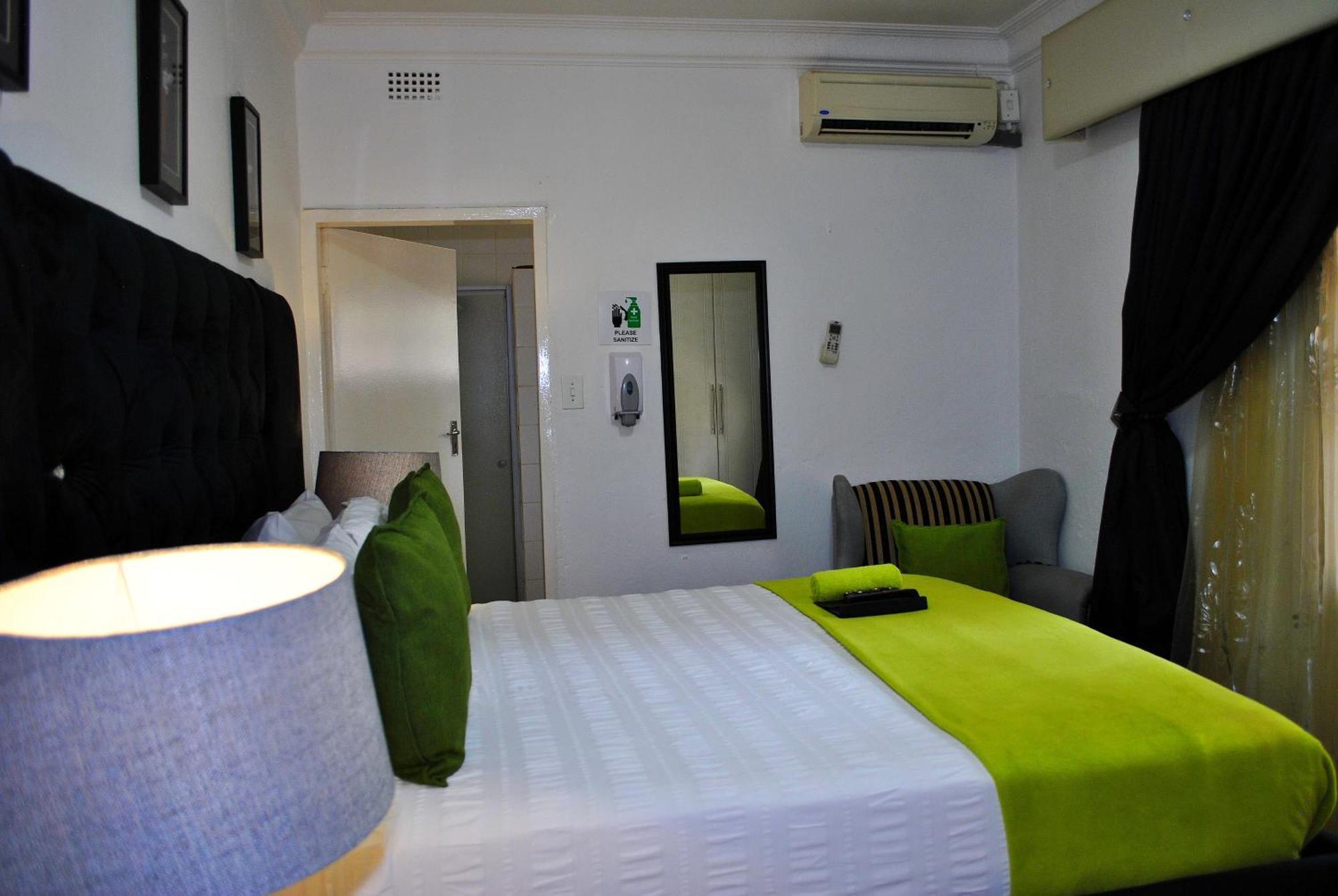 טזאנין Lapologa Bed & Breakfast מראה חיצוני תמונה