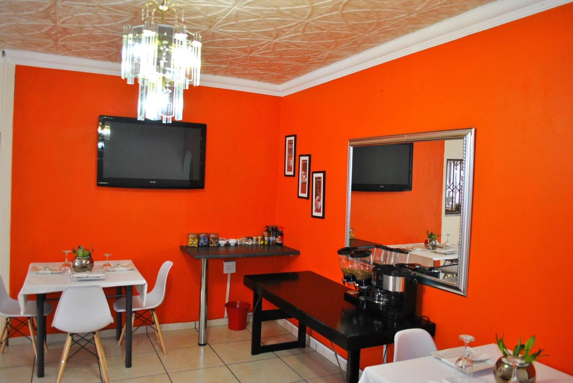 טזאנין Lapologa Bed & Breakfast מראה חיצוני תמונה