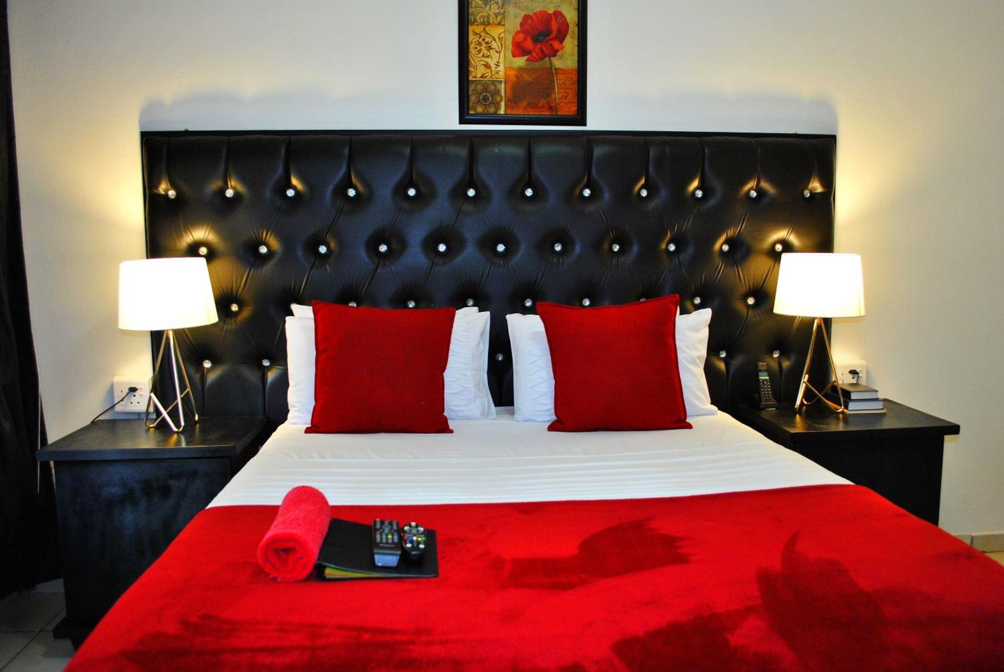 טזאנין Lapologa Bed & Breakfast מראה חיצוני תמונה