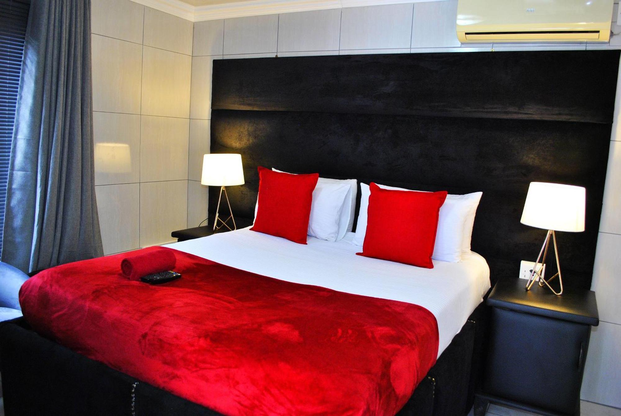 טזאנין Lapologa Bed & Breakfast מראה חיצוני תמונה
