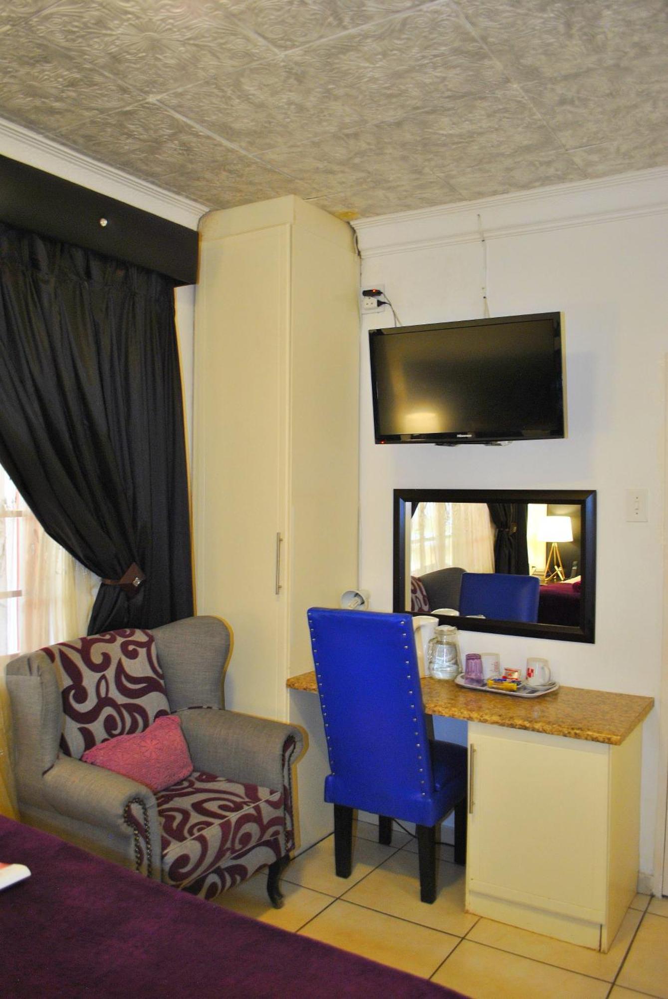 טזאנין Lapologa Bed & Breakfast מראה חיצוני תמונה
