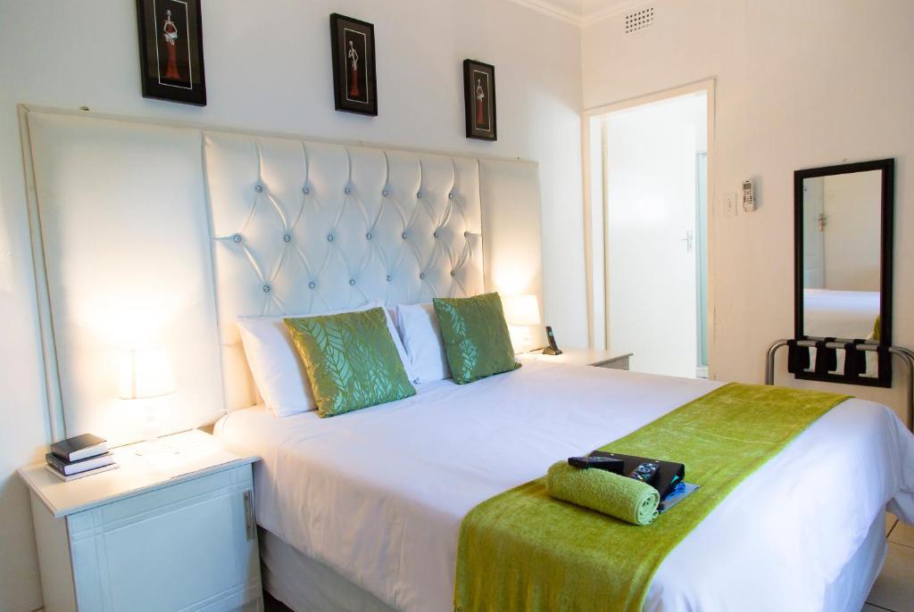טזאנין Lapologa Bed & Breakfast חדר תמונה