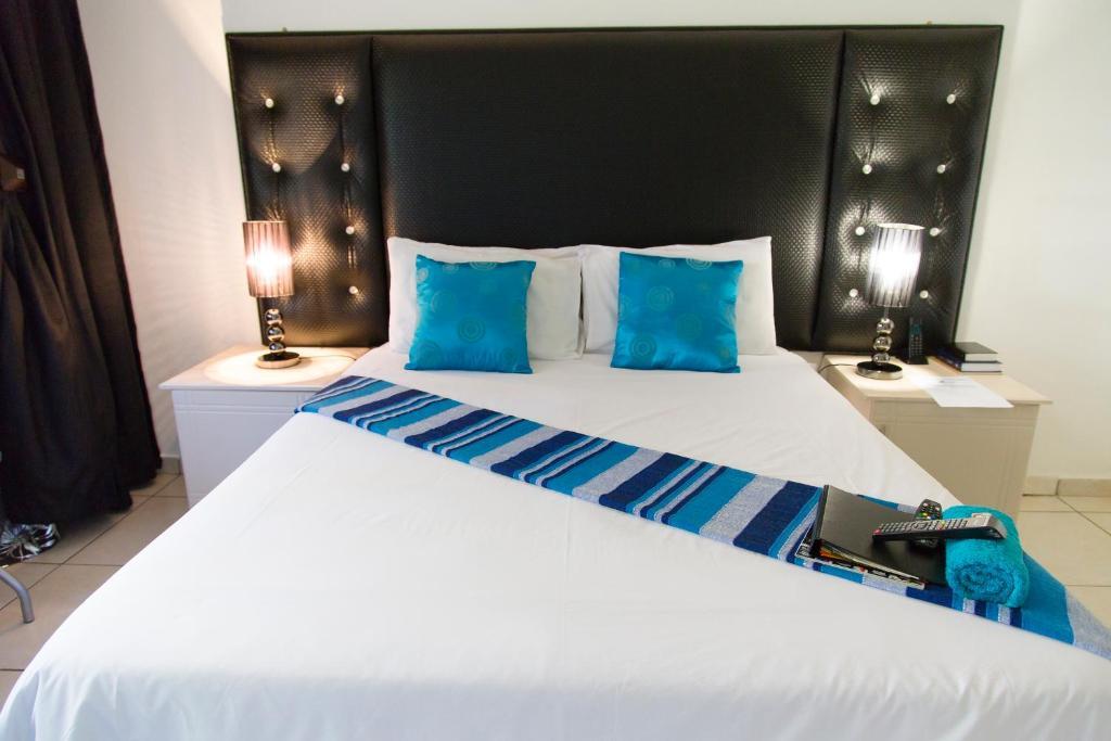 טזאנין Lapologa Bed & Breakfast חדר תמונה