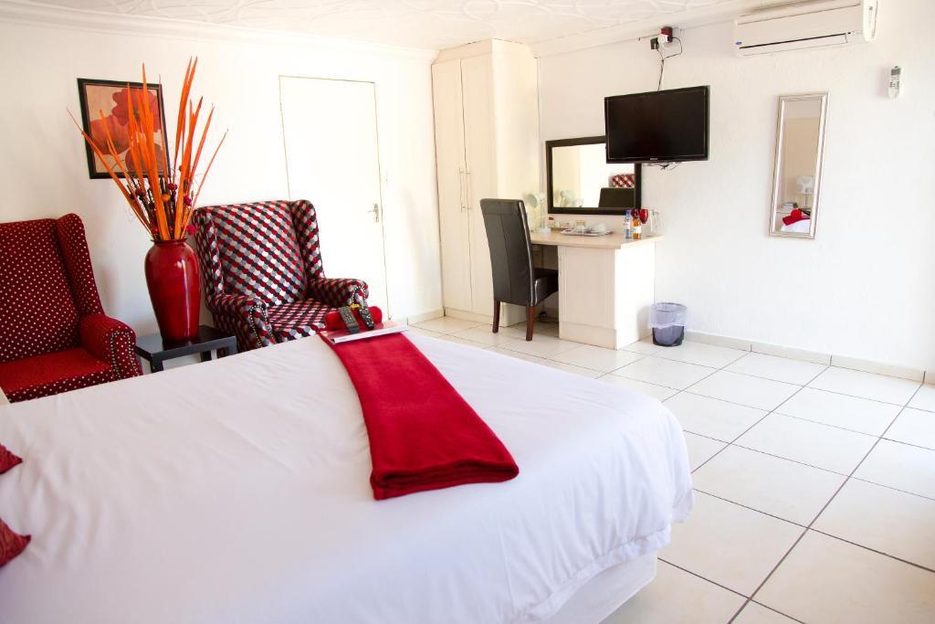 טזאנין Lapologa Bed & Breakfast מראה חיצוני תמונה