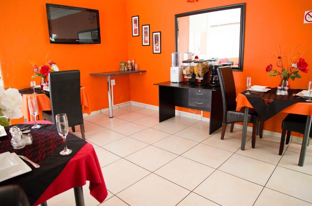 טזאנין Lapologa Bed & Breakfast חדר תמונה